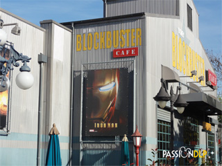 blockbuster café
