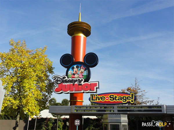 enseigne disney junior live on stage