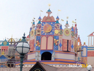 it's a small world