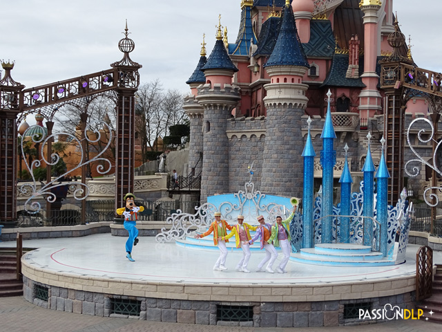 Mickey présente : Joyeux Anniversaire Disneyland Paris