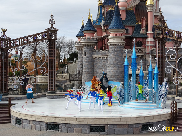 Mickey présente : Joyeux Anniversaire Disneyland Paris