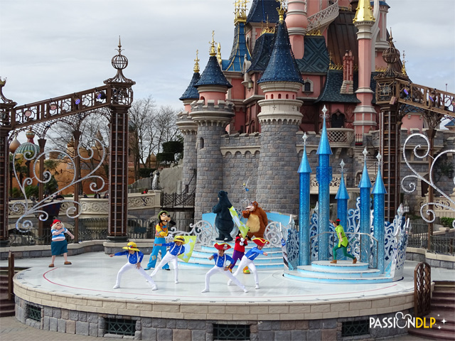 Mickey présente : Joyeux Anniversaire Disneyland Paris