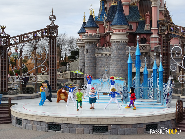 Mickey présente : Joyeux Anniversaire Disneyland Paris