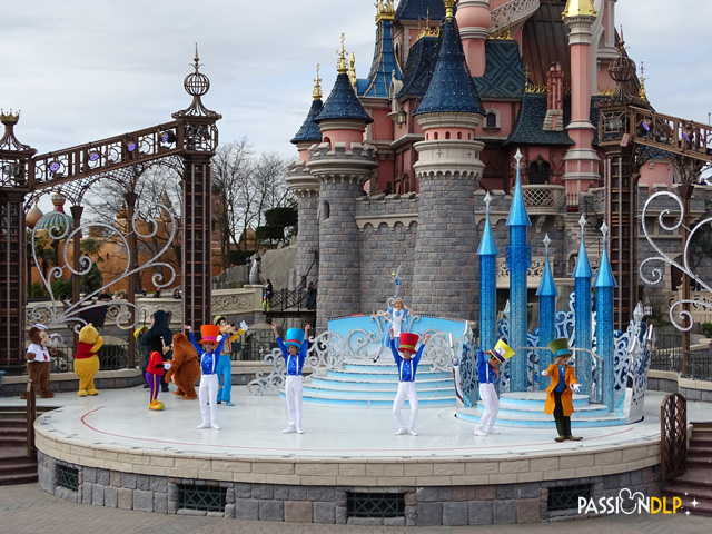 Mickey présente : Joyeux Anniversaire Disneyland Paris