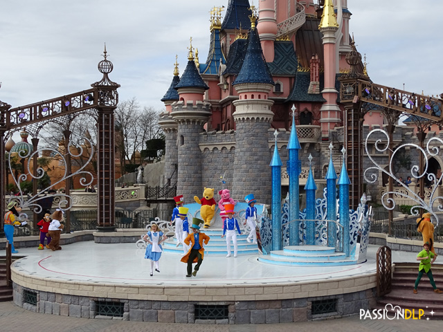 Mickey présente : Joyeux Anniversaire Disneyland Paris