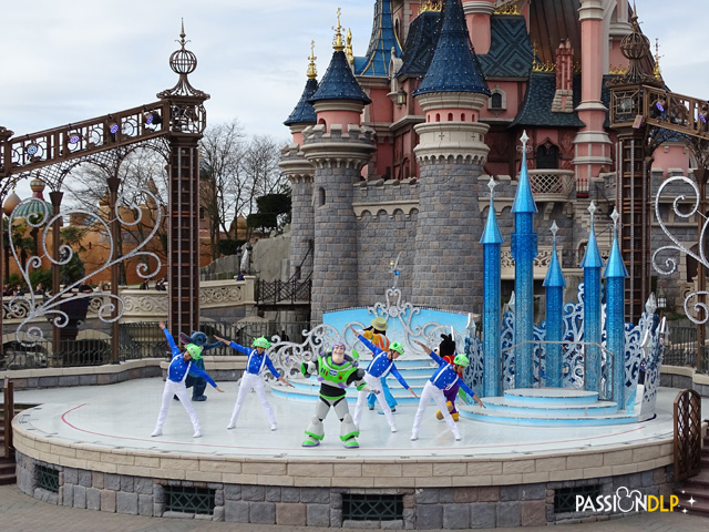 Mickey présente : Joyeux Anniversaire Disneyland Paris