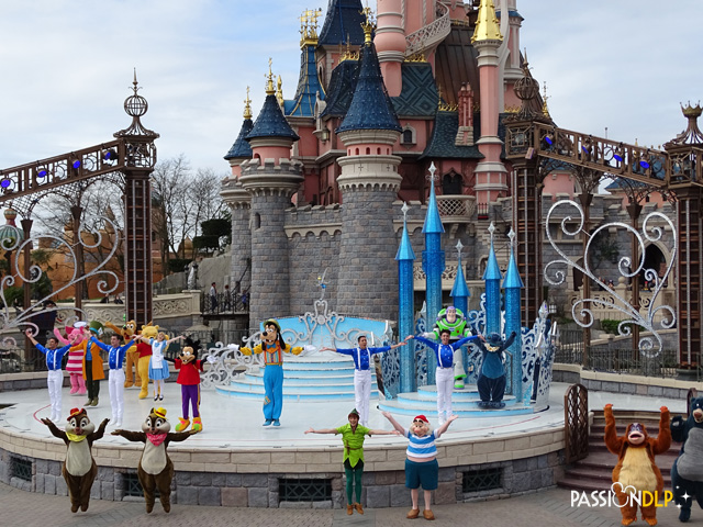 Mickey présente : Joyeux Anniversaire Disneyland Paris