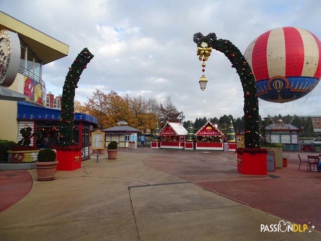 noël disney village
