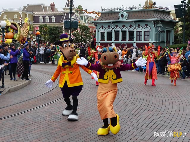 célébration halloween mickey