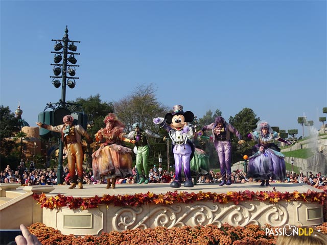 célébration halloween mickey