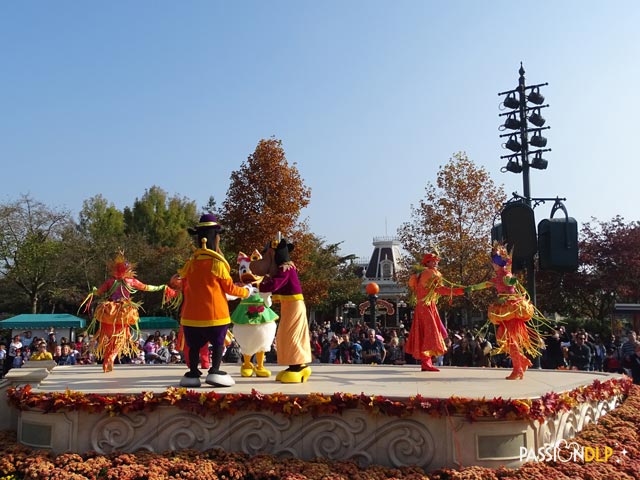 célébration halloween mickey