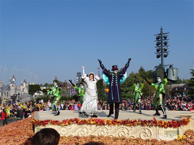 célébration halloween mickey