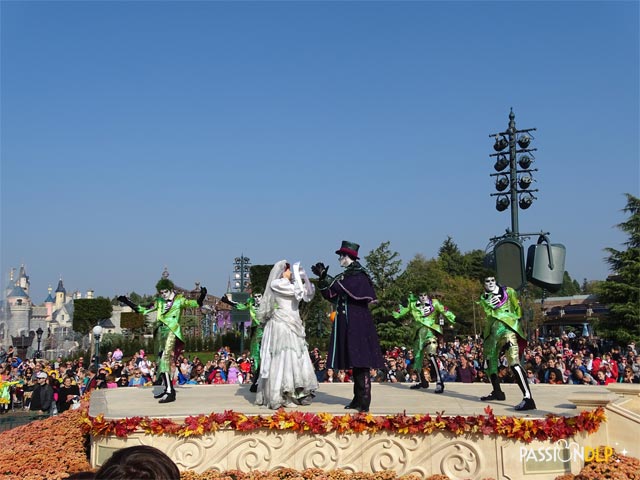 célébration halloween mickey