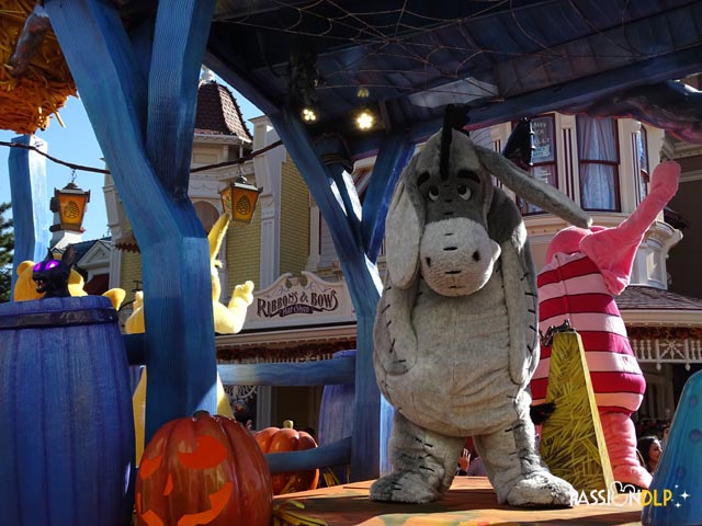 célébration halloween mickey