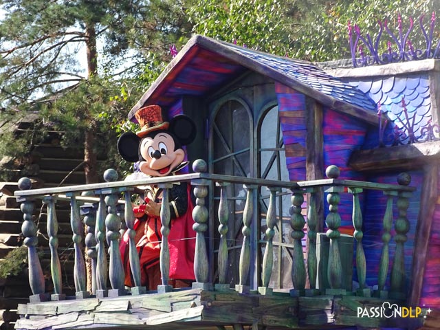 célébration halloween mickey