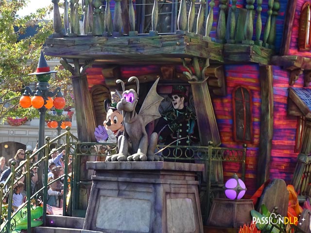 célébration halloween mickey
