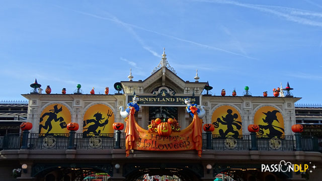 Mug Tic & Tac Portrait Disneyland Paris - Disneyland Resort/Vaisselle -  Magical Park Shop