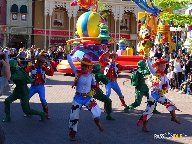 disney stars on parade