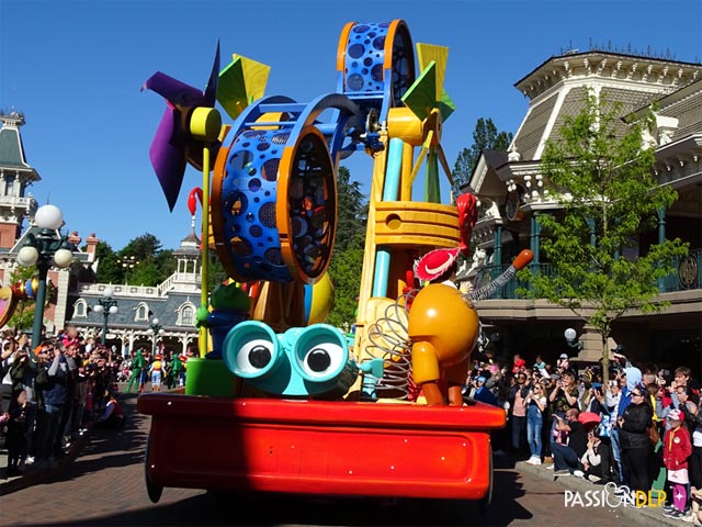 disney stars on parade