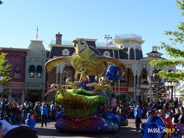 disney stars on parade