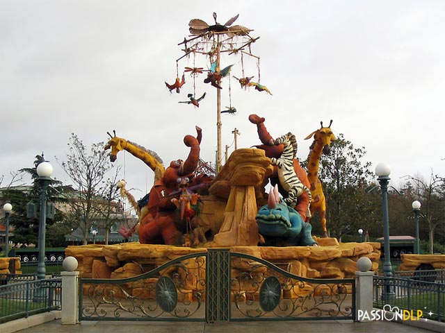 roi lion 2004