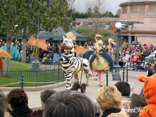 roi lion 2004