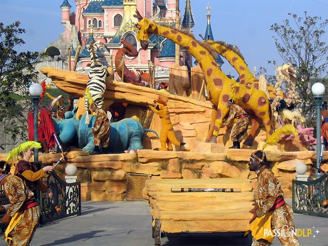 roi lion 2004