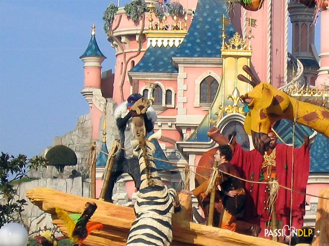 roi lion 2004