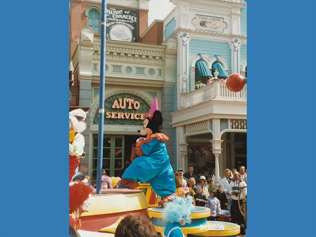 toon circus 2001