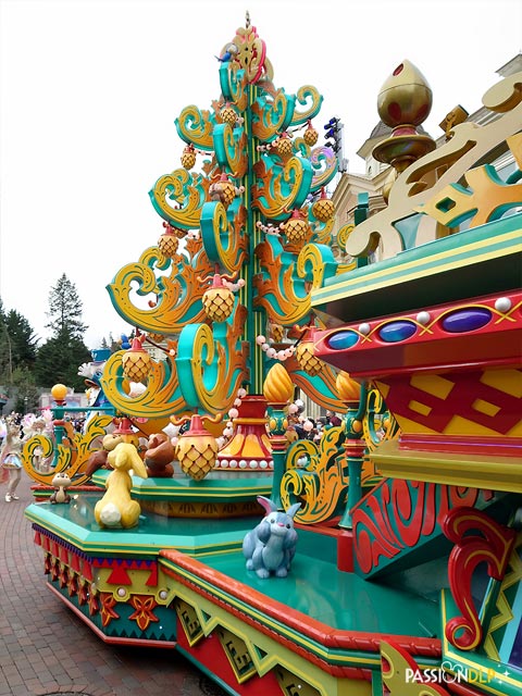 Mickey et sa parade étincelante de Noël