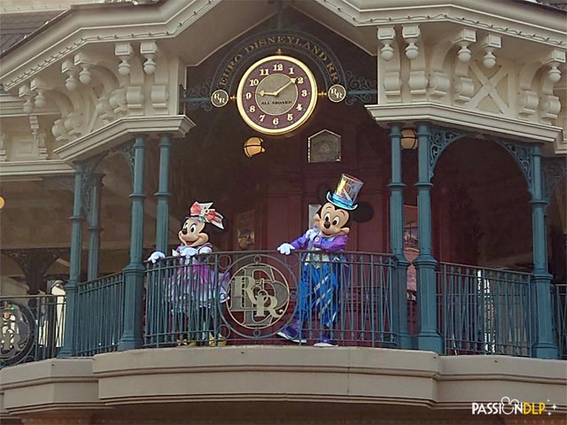 accueil de mickey et minnie