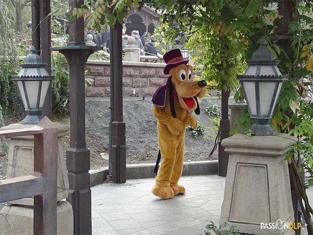 pluto phantom manor