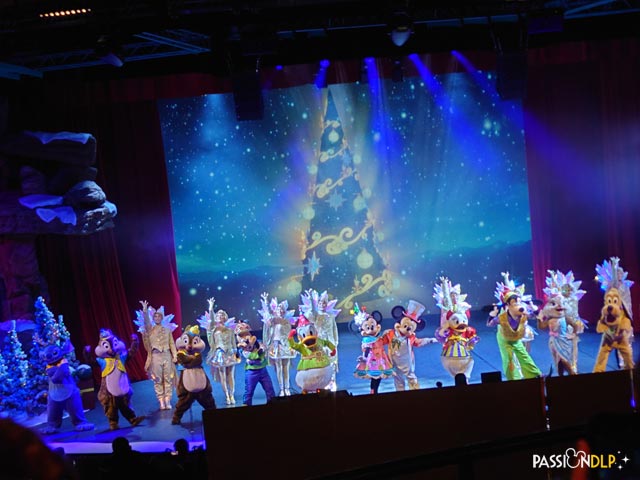 Mickey et sa Parade Étincelante de Noël