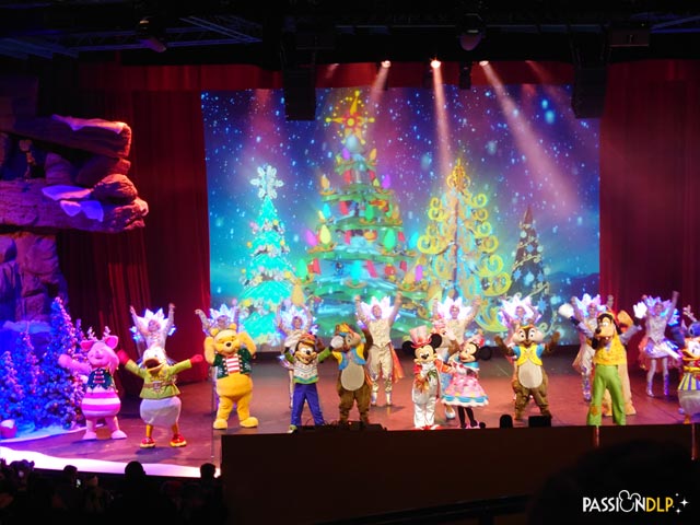 Mickey et sa Parade Étincelante de Noël