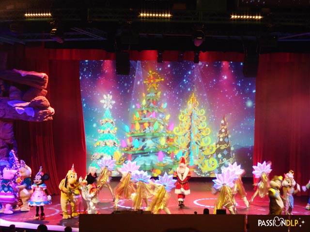Mickey et sa Parade Étincelante de Noël