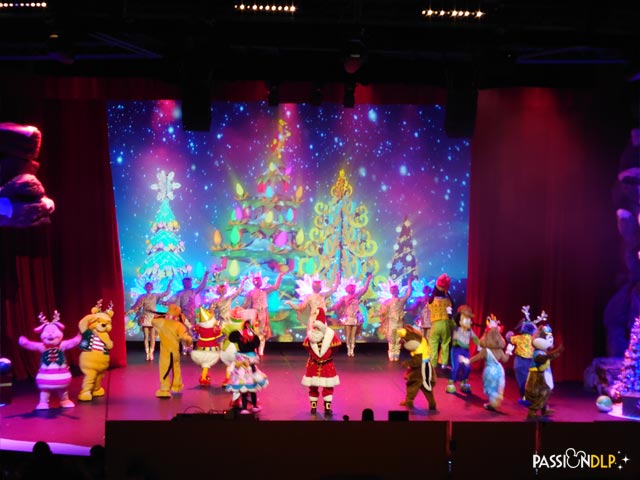 Mickey et sa Parade Étincelante de Noël