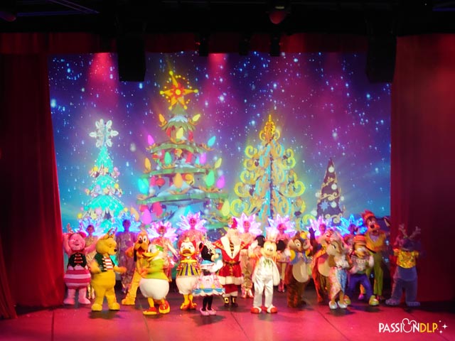 Mickey et sa Parade Étincelante de Noël