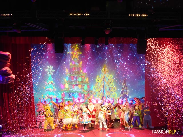 Mickey et sa Parade Étincelante de Noël