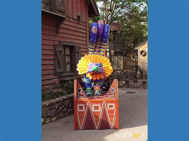 décor halloween frontierland