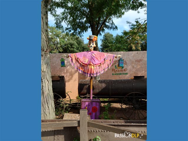 décor halloween frontierland