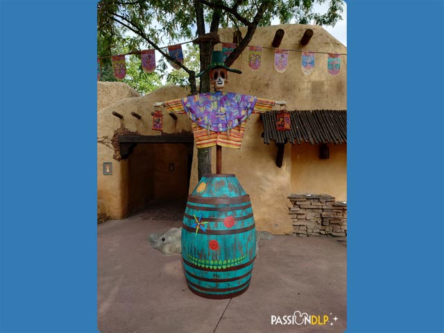 décor halloween frontierland