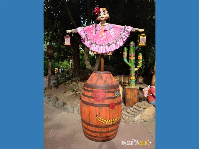 décor halloween frontierland