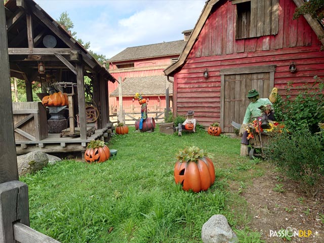 décor halloween frontierland
