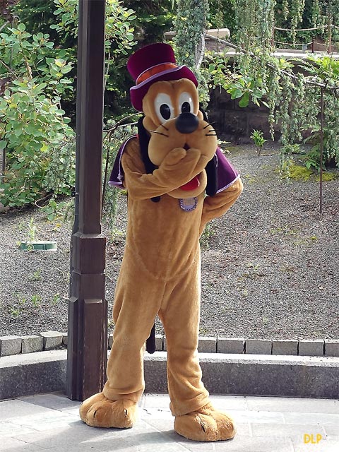 pluto phantom manor