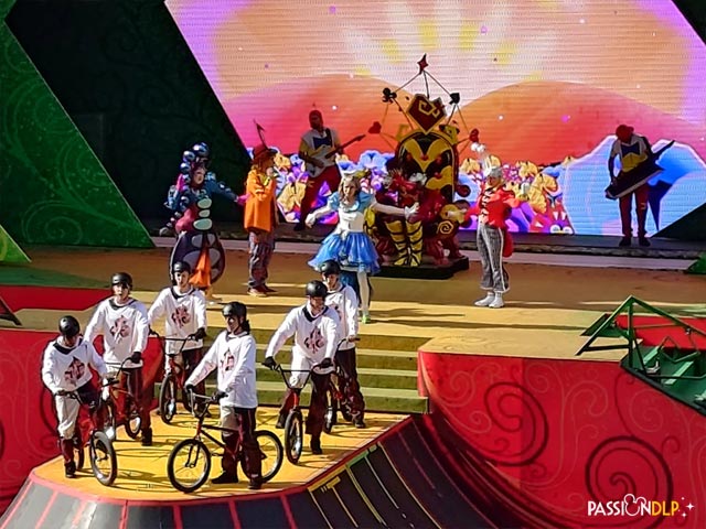 spectacle alice