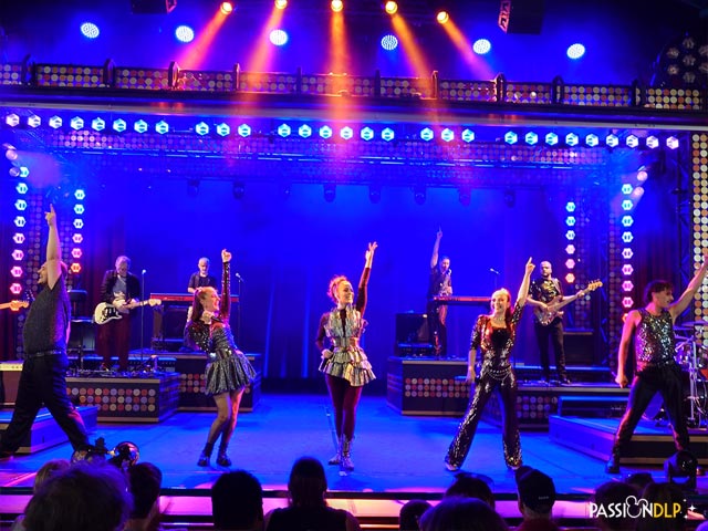 music hits concert