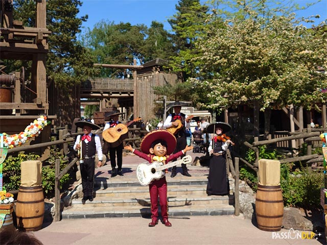 Miguel’s Fiesta Latina
