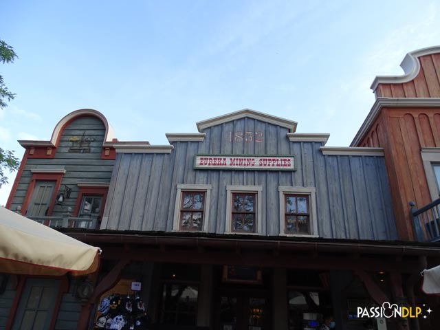 thunder mesa mercantile building