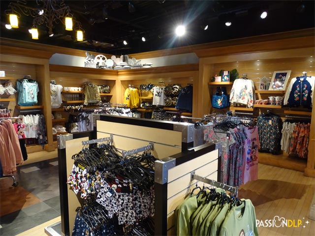 walt disney studios store